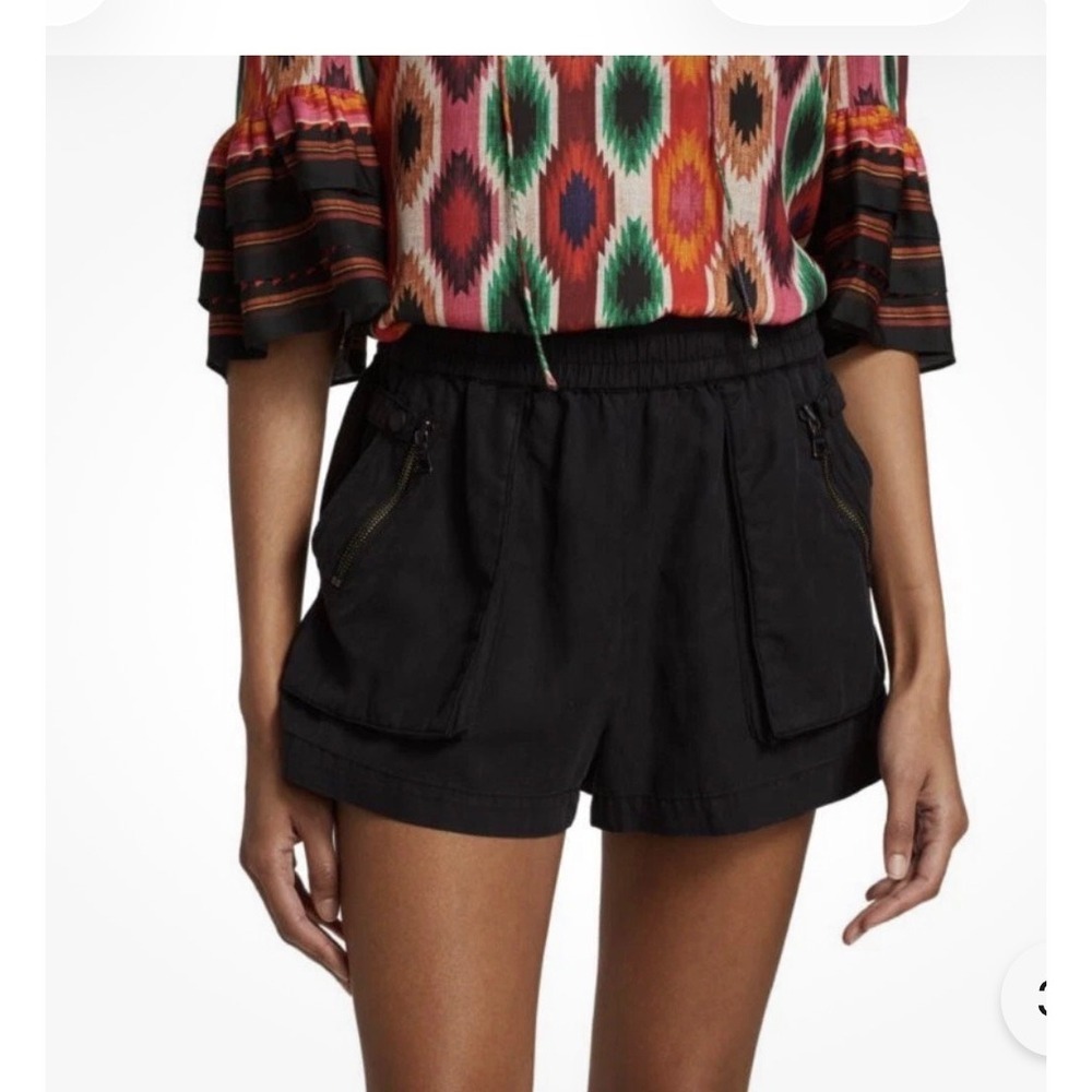 ALICE + OLIVIA High Waist Black Shorts sz s minimalist designer